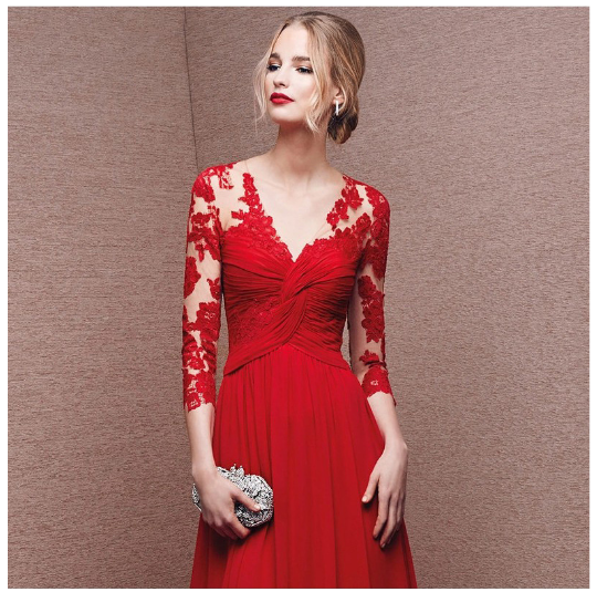 The Seraphina Lace Evening Dress – Perfect Elegance