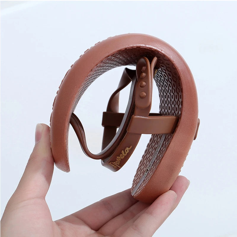 https://ae01.alicdn.com/kf/H1ff864cccfa34a8086af4b187bb84c53N/Women-s-Sandals-Slippers-2023-New-Summer-Boho-Ethnic-Style-Flat-Shoes-Women-Sandals-Women-s.jpg